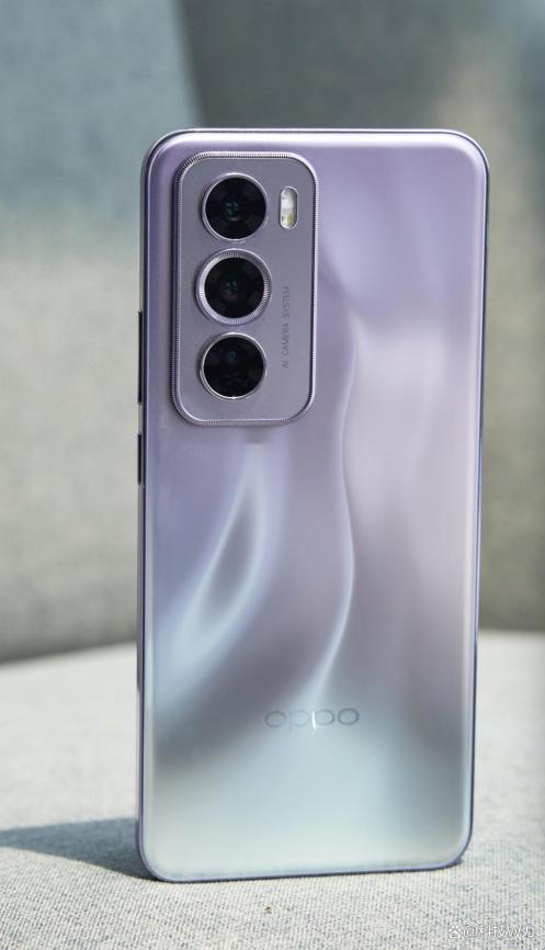 3000左右的手机哪个性价比最高？OPPO Reno12 Pro用极致性能树立标杆